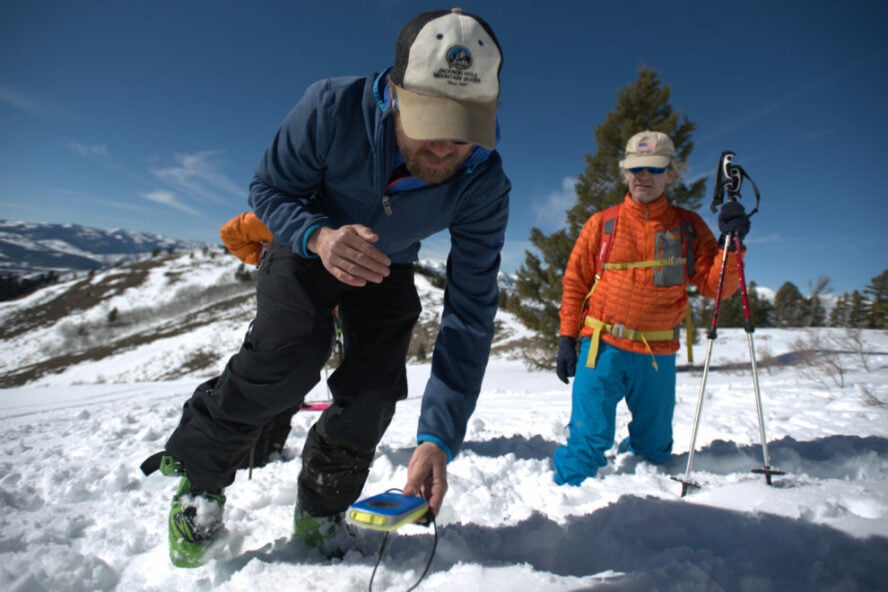 aiaire avalanche rescue