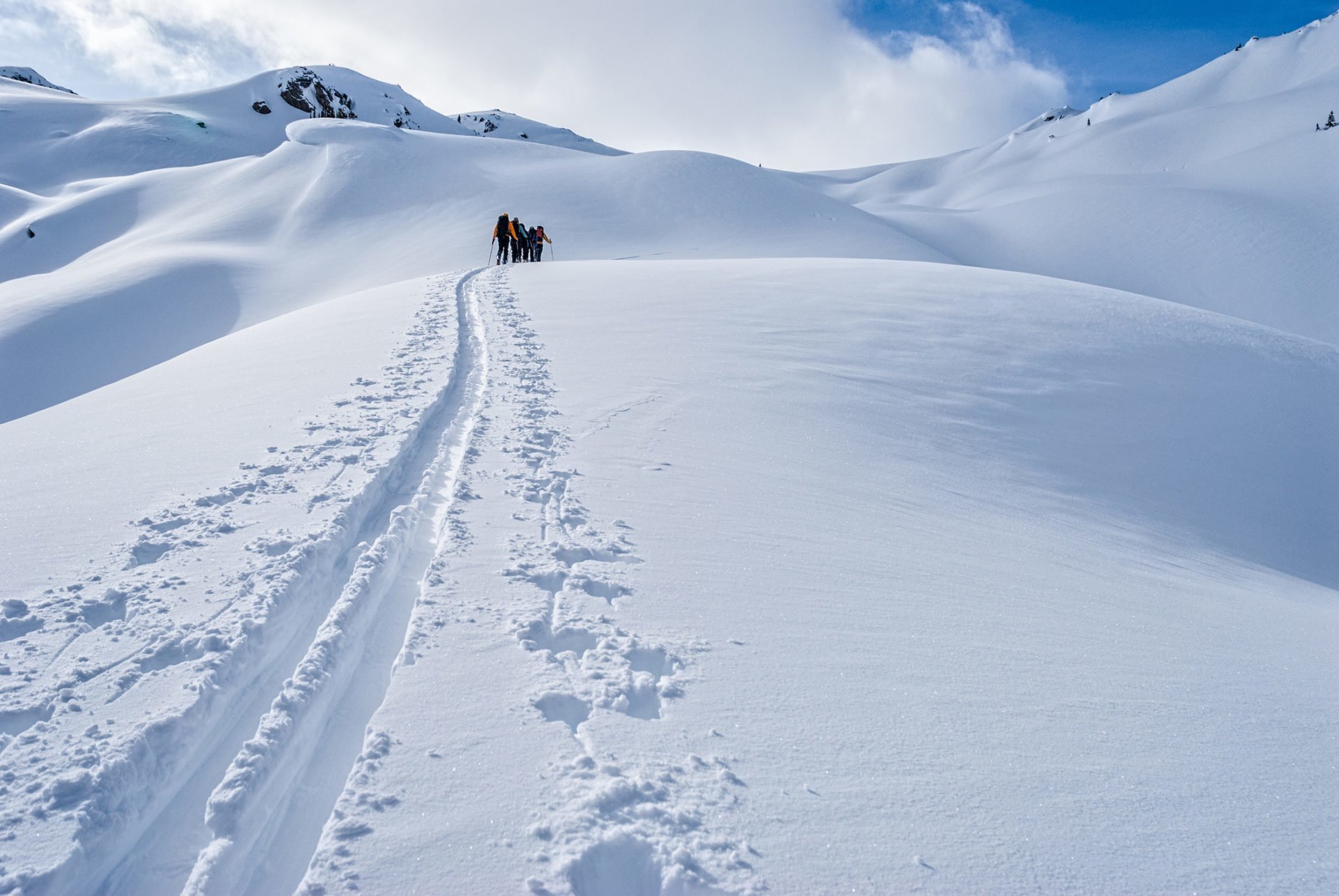 8 Reasons Women's Big-Mountain Ski Camps Are Rad (and 5 to Try)