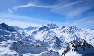 Epic snowy mountain shot in Verbier