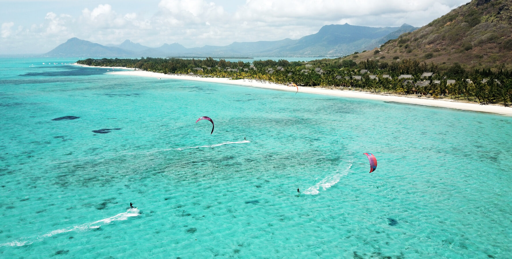The Ultimate Guide to the 10 Best Kiteboarding Spots Worldwide