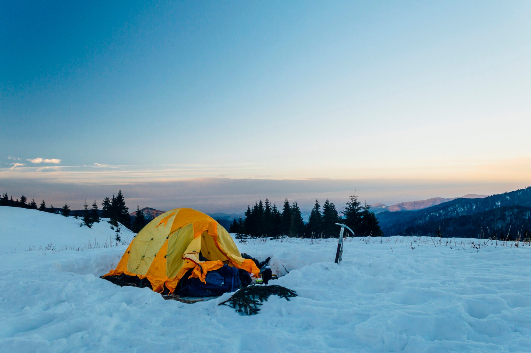 Winter Camping: Useful Tips to Avoid Freezing to Death