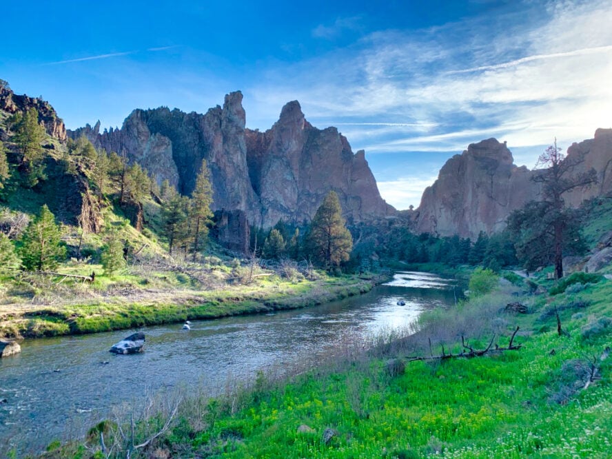 Smith Rock climbing