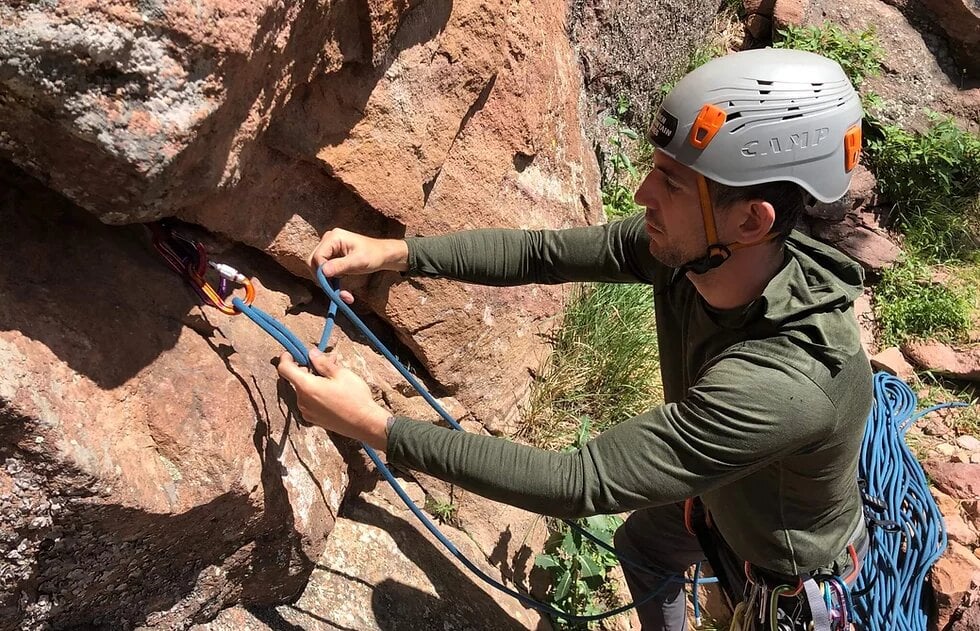 Feel like showing off my new chalkbag! Girlfriend made it from an old pair  of jeans : r/climbing