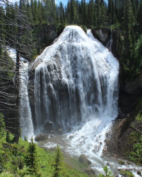 Hike Bechler River Trail in Yellowstone National Park | 57hours