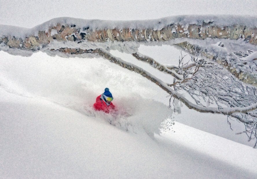 Japan powder skiing