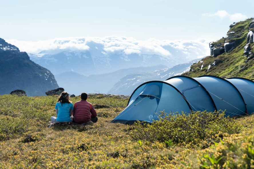 trolltunga hiking