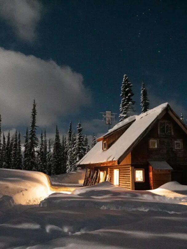 valhalla lodge canada
