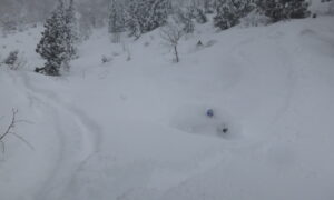 nozawa-backcountry-skiing