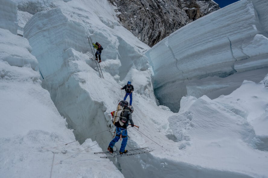 Mount Everest climbing