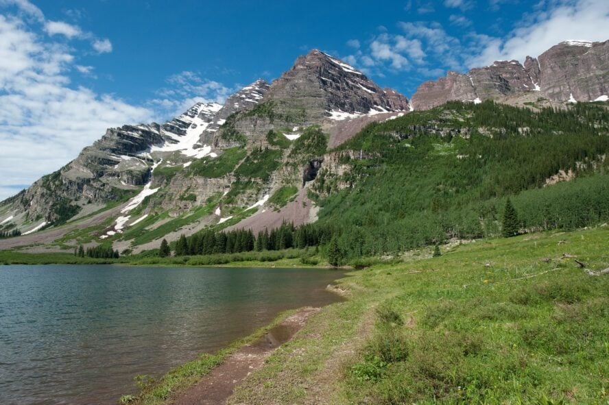 Rock climbing Maroon Bells