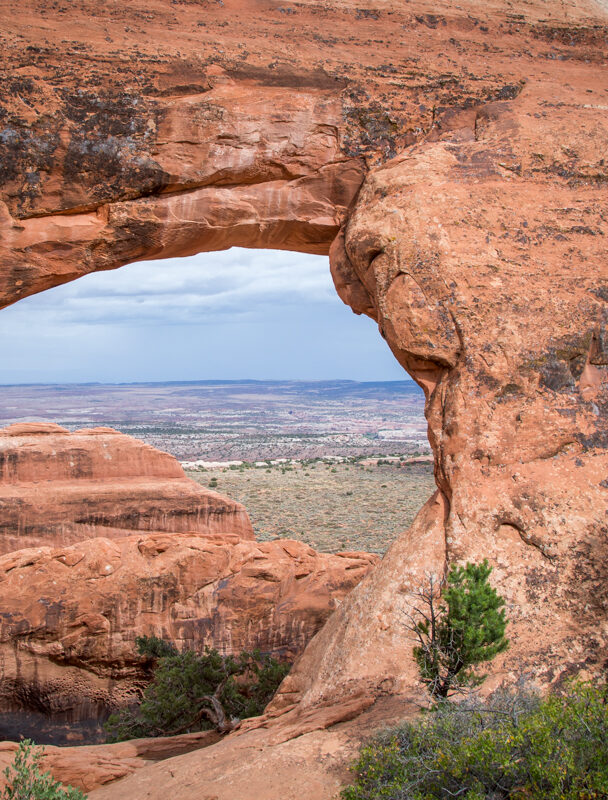 Guided rock climbing and yoga tour in Moab