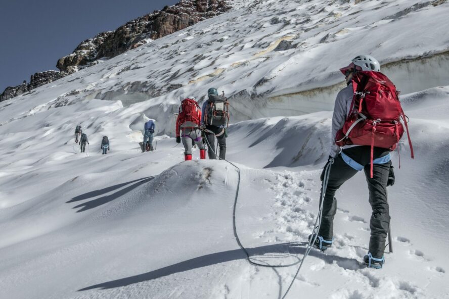 All-women climbing Mt. Baker.