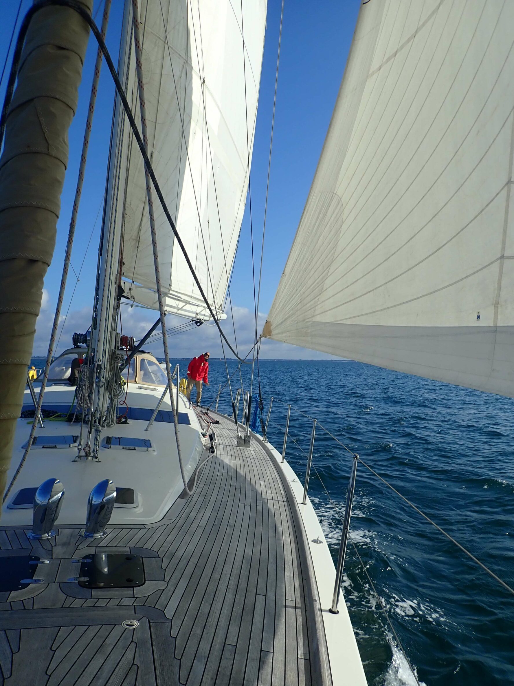 Sailing and skiing in Lyngen Alps