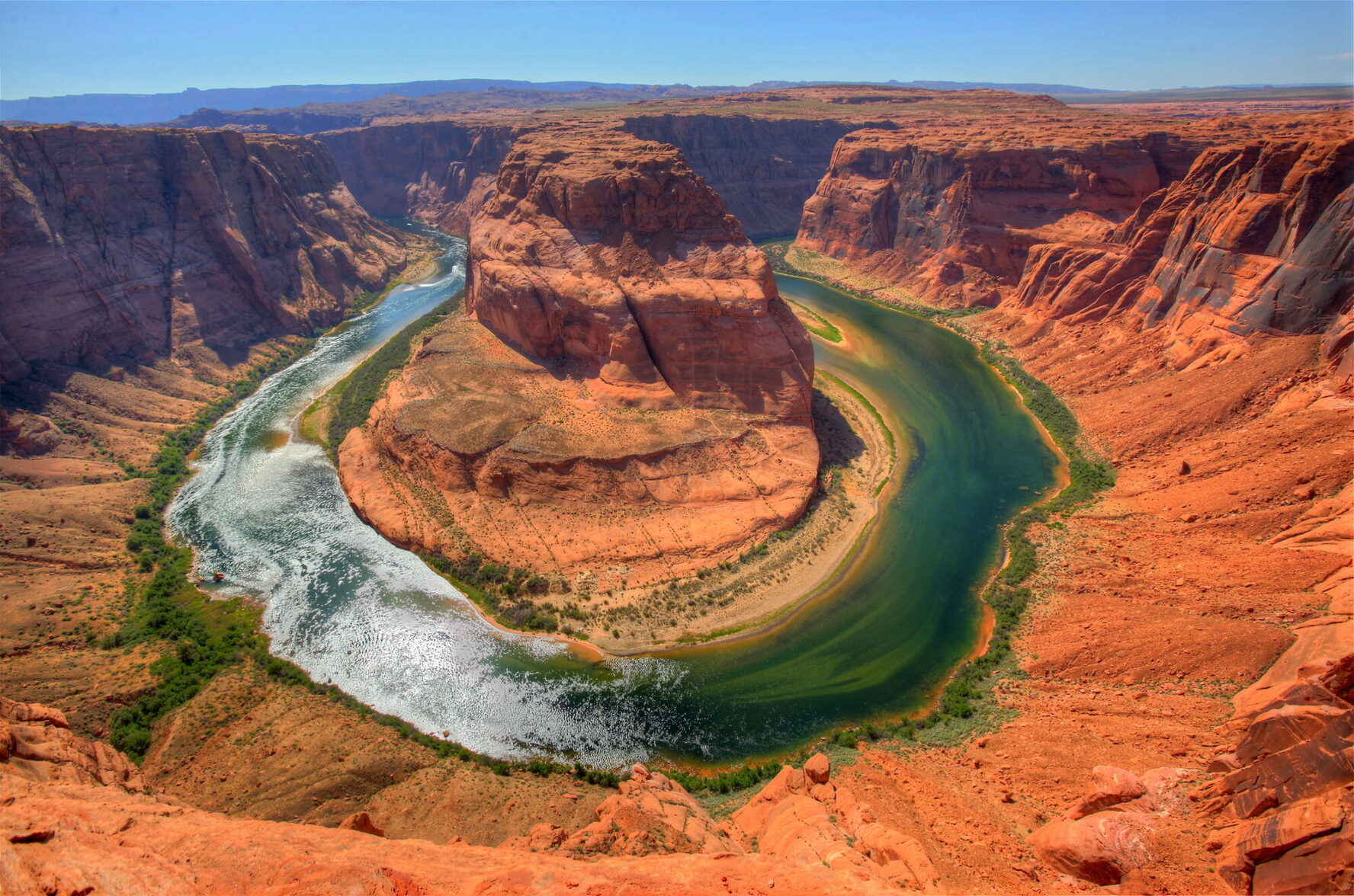 The scenery around Horseshoe Bend