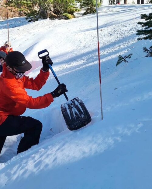 Women’s AIARE Avalanche Courses in Lake Tahoe