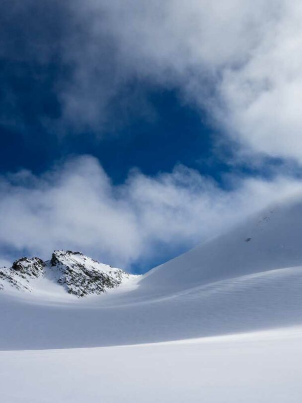 backcountry-skiing-spearhead-traverse