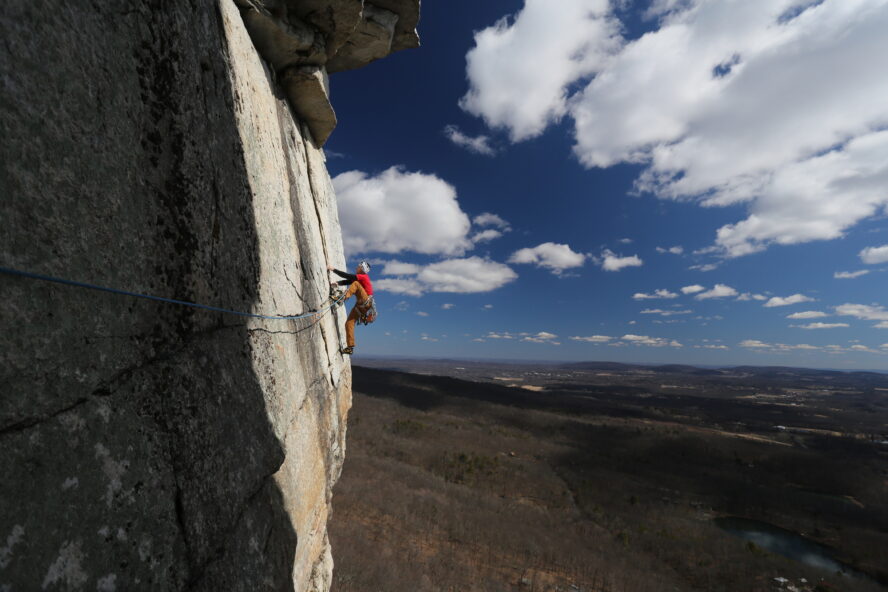 Justin Venezia on Cascading Crystal Kaleidoscope in the Gunks