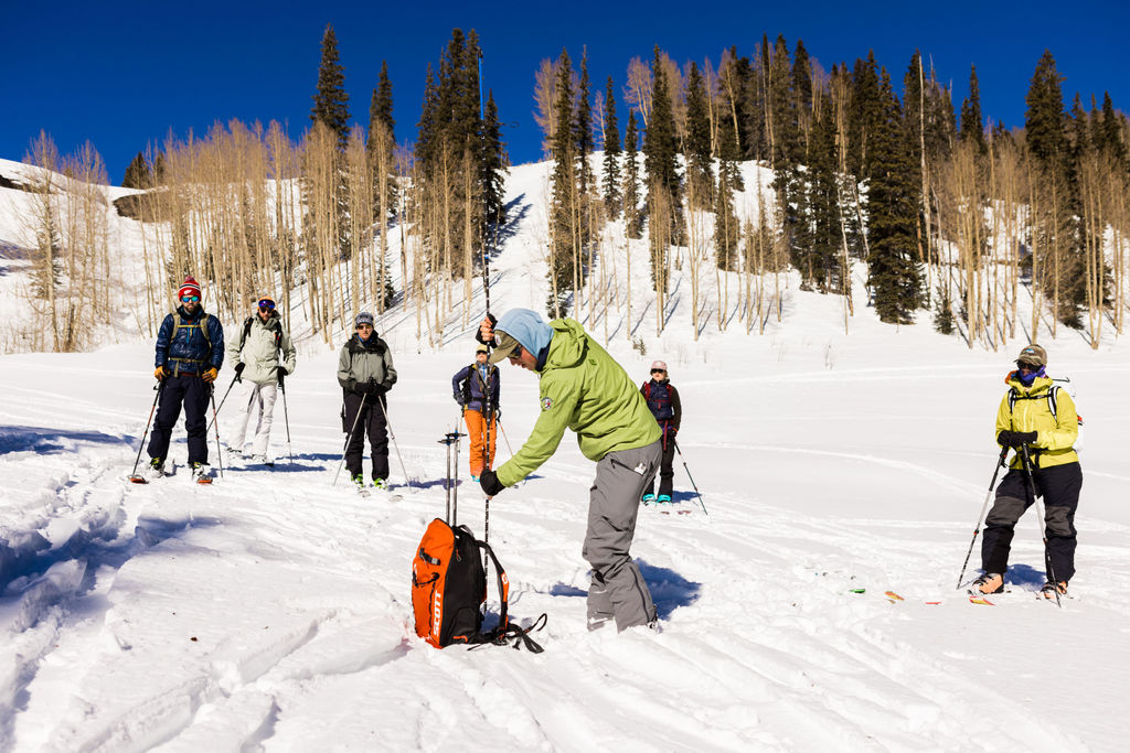 Guide showing how to use avy gear