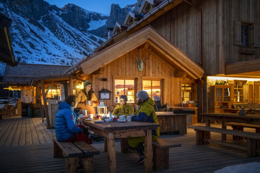 Apres ski in the Dolomites