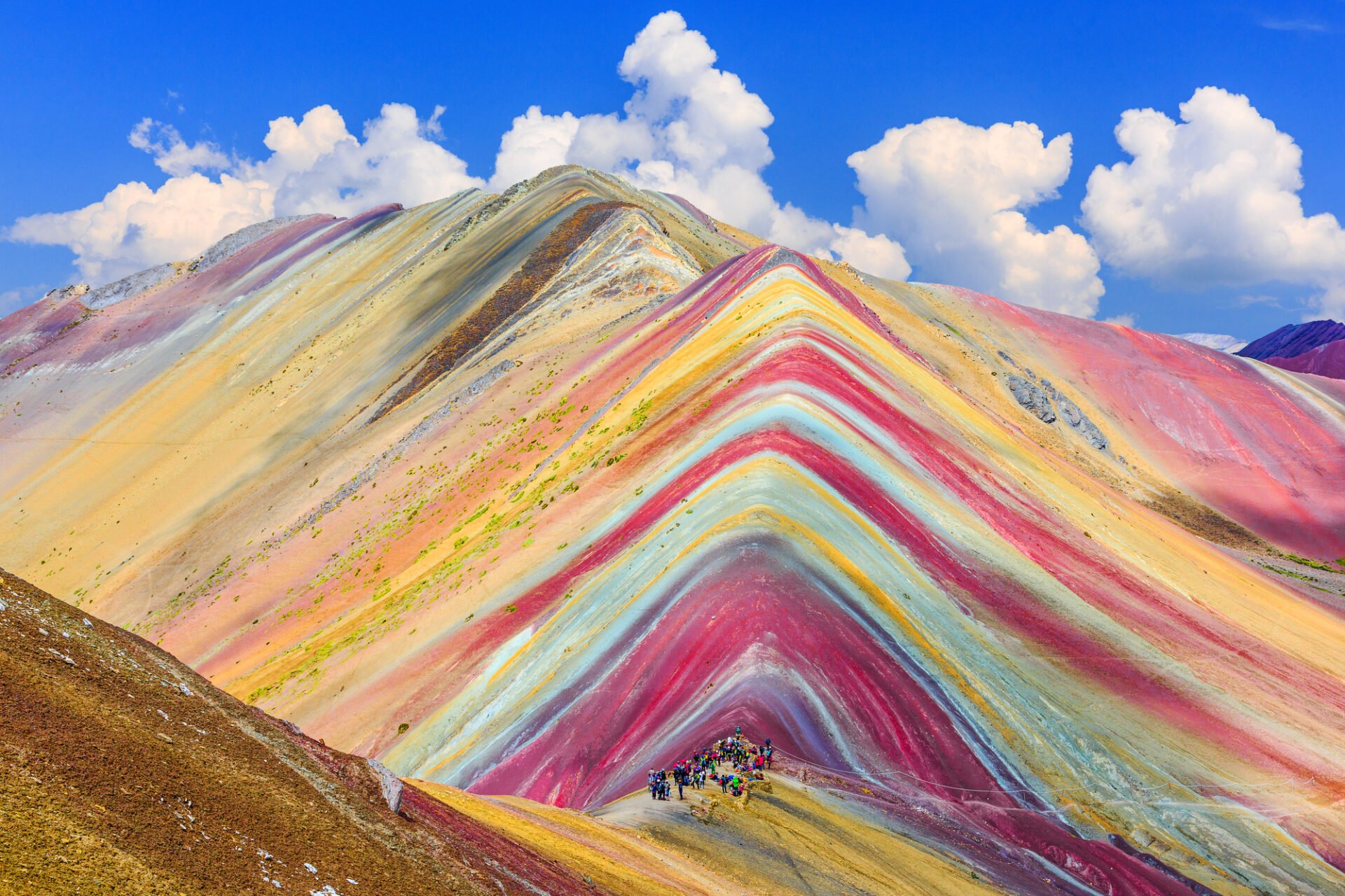 https://57hours.com/wp-content/uploads/2022/02/Rainbow-Mountain-Vinicunca-Cusco-1920x1280.jpg