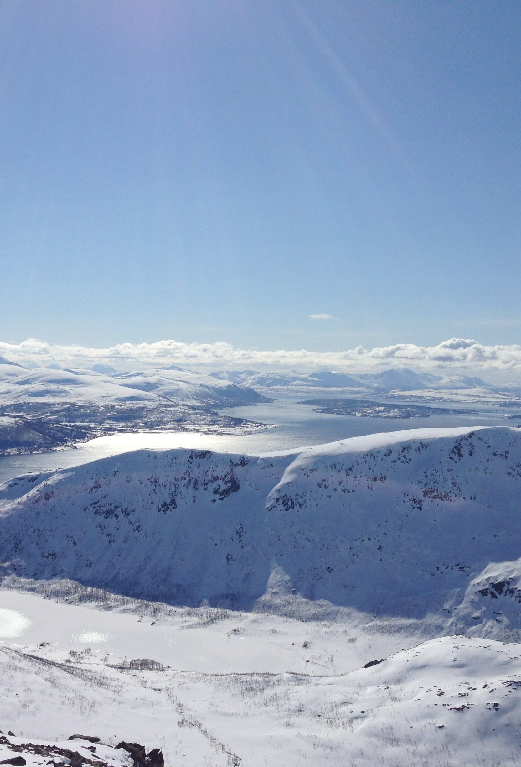 Lyngen Alps offer mild and stable skiing conditions due to the fjords.