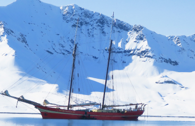 The Noorderlicht is the name of the sailboat taking you on a lovely journey around Svalbard.