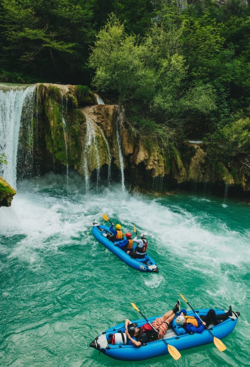 Kayaking the Mreznica river in Croatia is a mesmerizing experience.