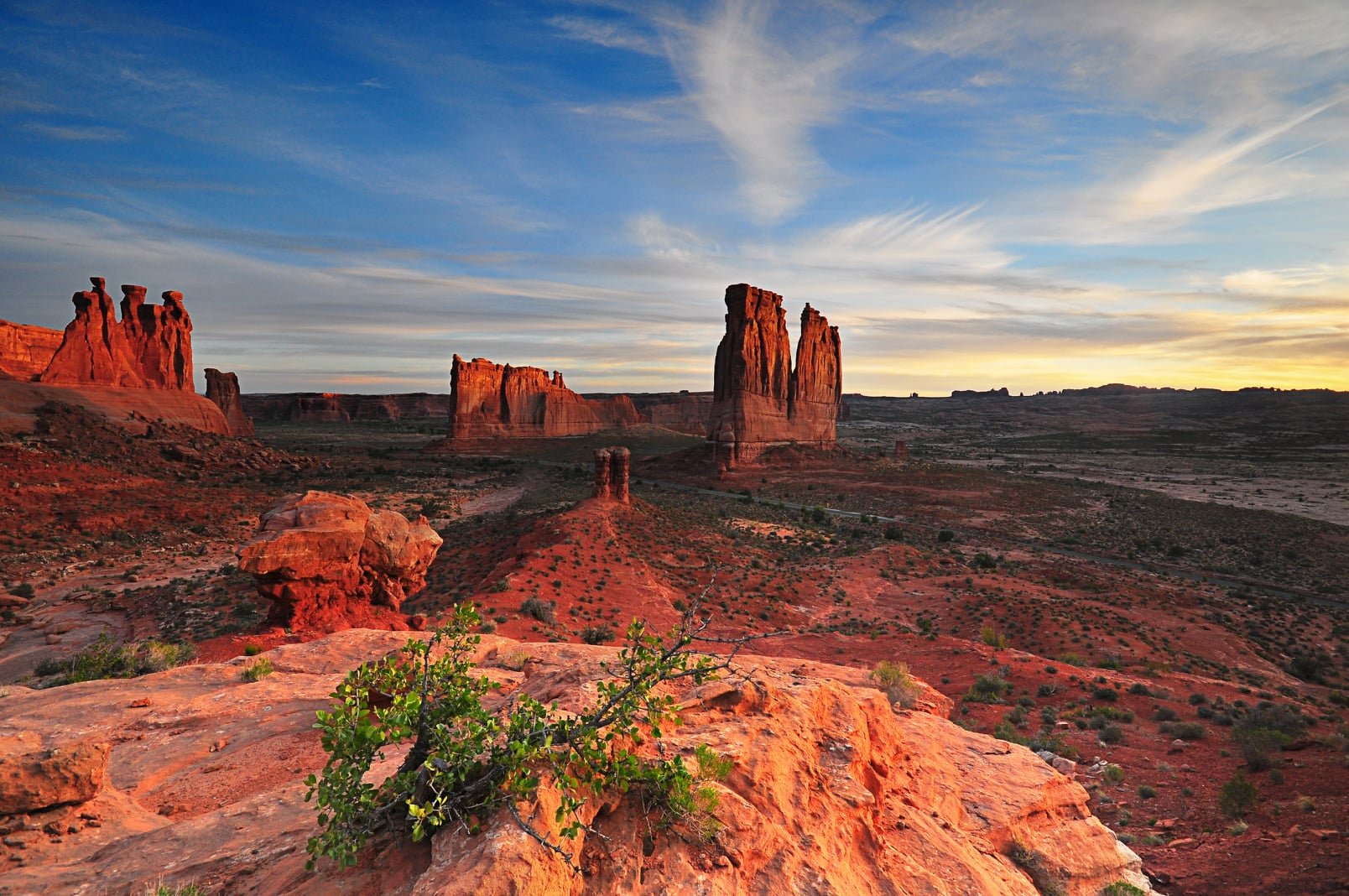 A redstone-colored sunset in the Moab desert