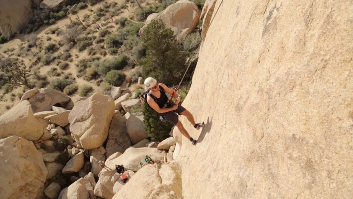 Rappelling Course in Joshua Tree