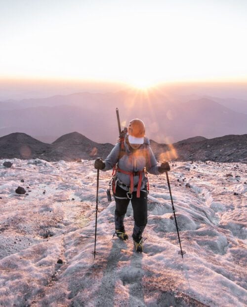 All-women’s glacier travel course on Mount Shasta, California