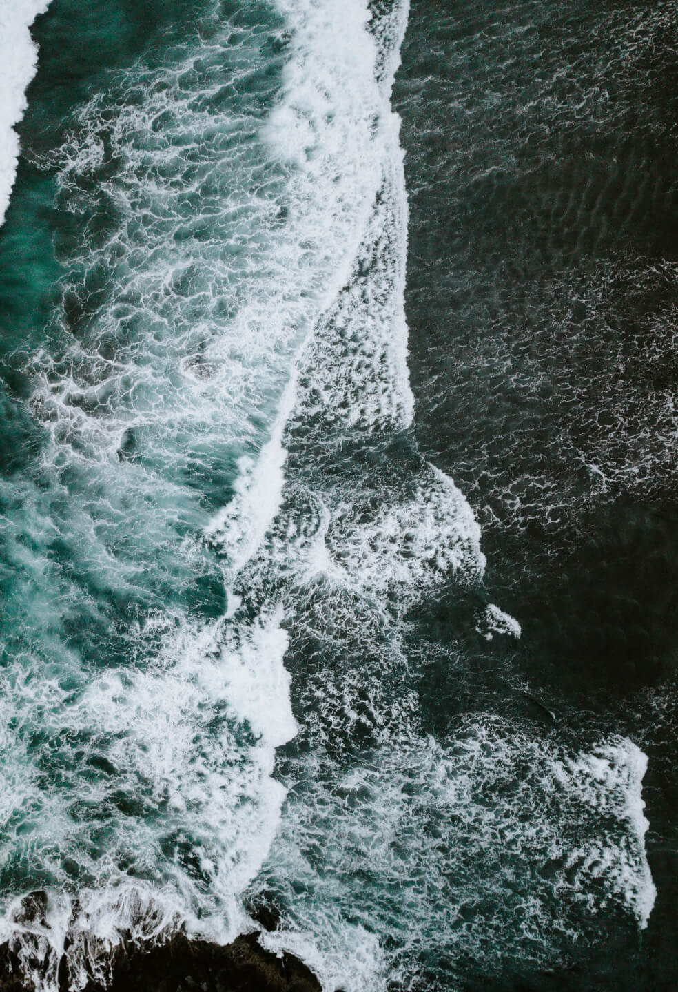 The currents around the Faroe Islands are fierce, creating strong waves.