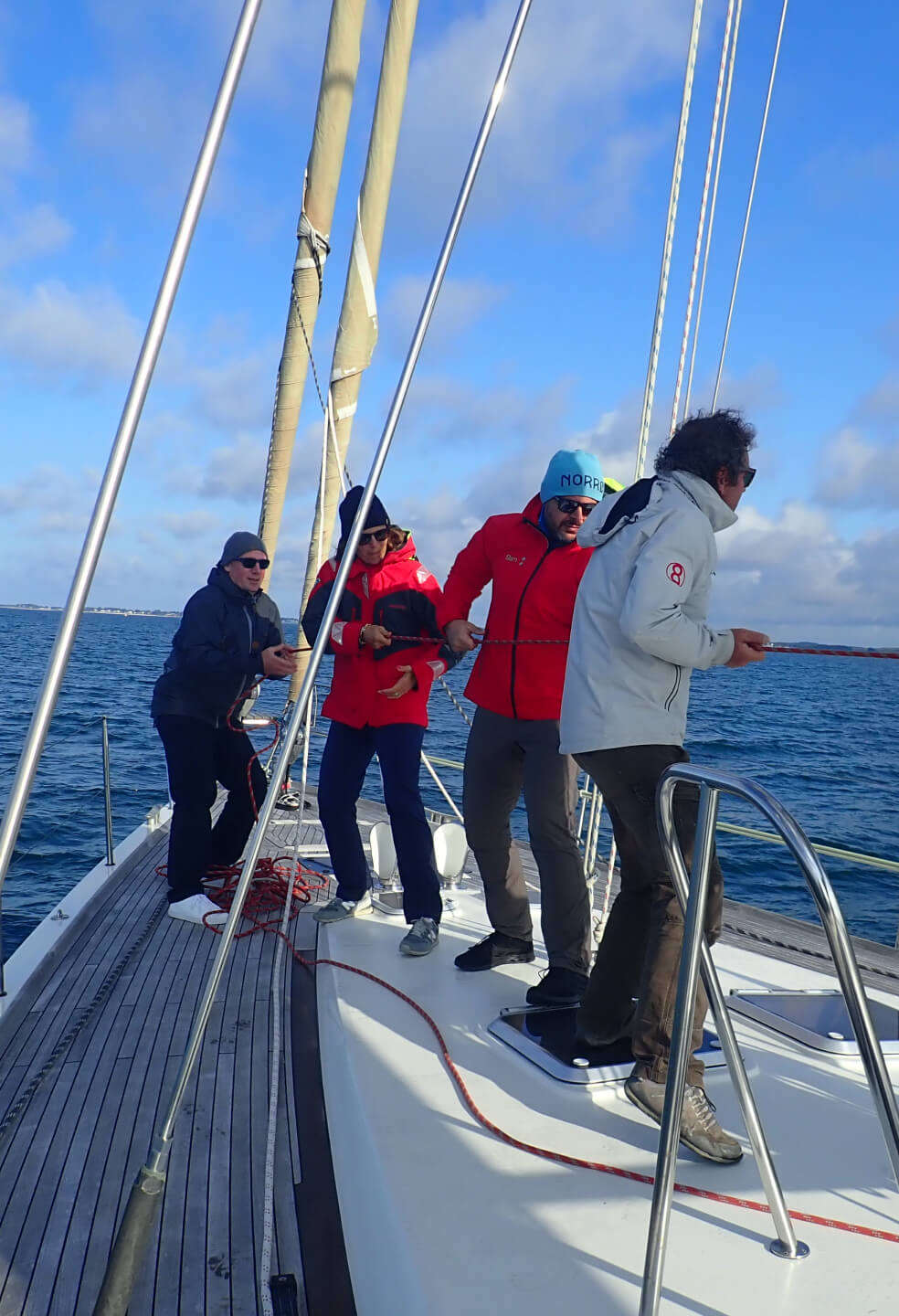 Head on a sailing expedition around Svalbard with experienced sailors!