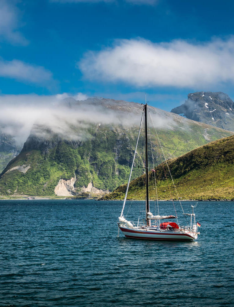 lofoten sailing trip