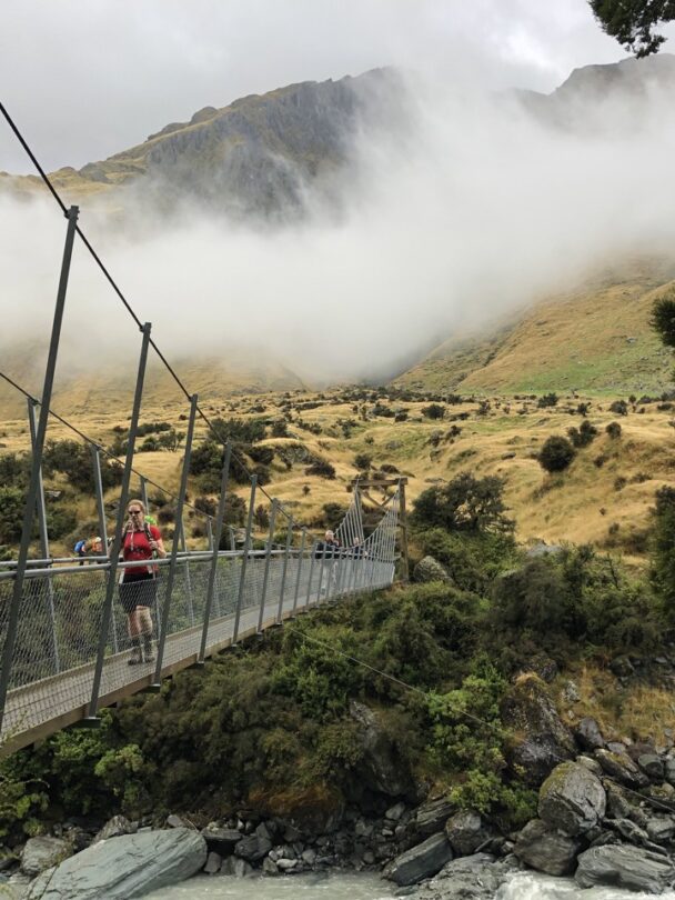Deluxe Hiking Tour of New Zealand’s South Island