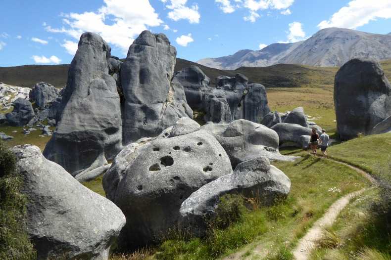 Maori appreciated the area known as Castle Hill or Kura Tawhiti.