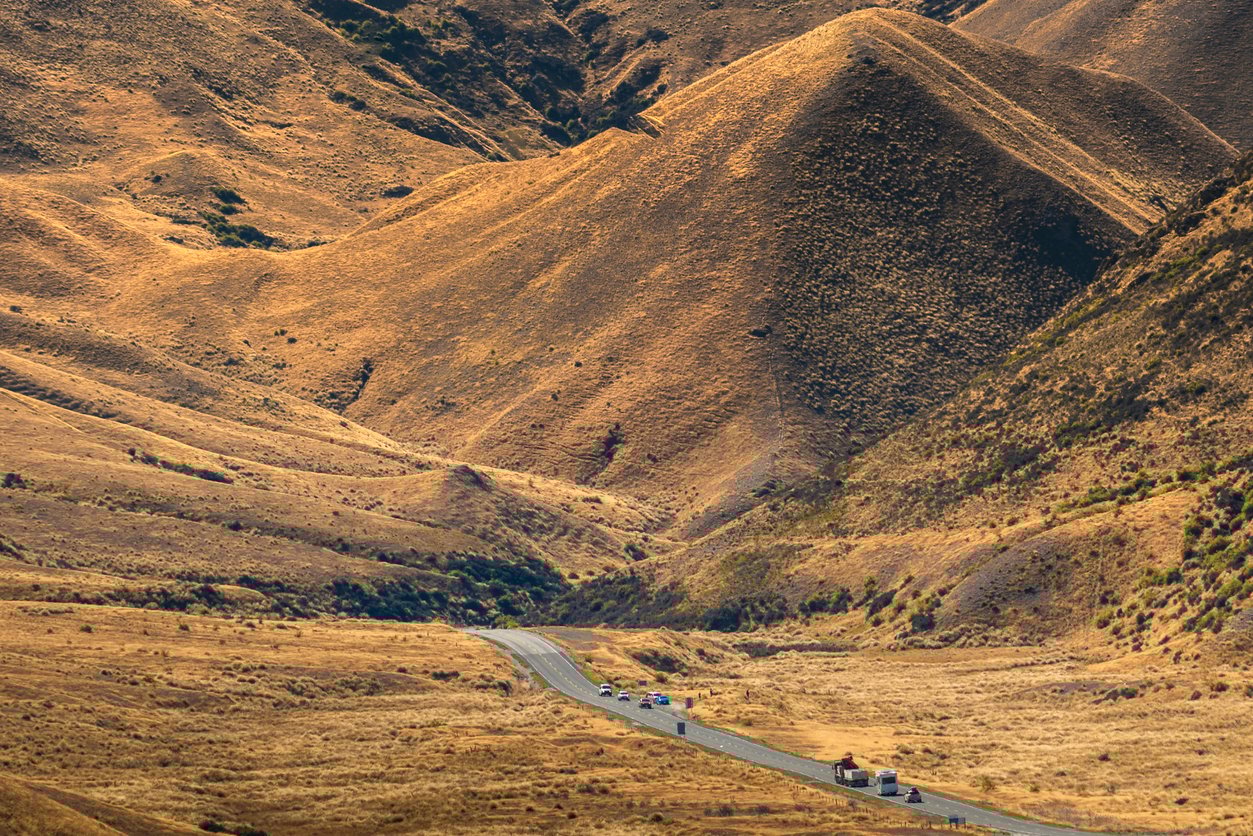 Highway through the Lindis Pass.