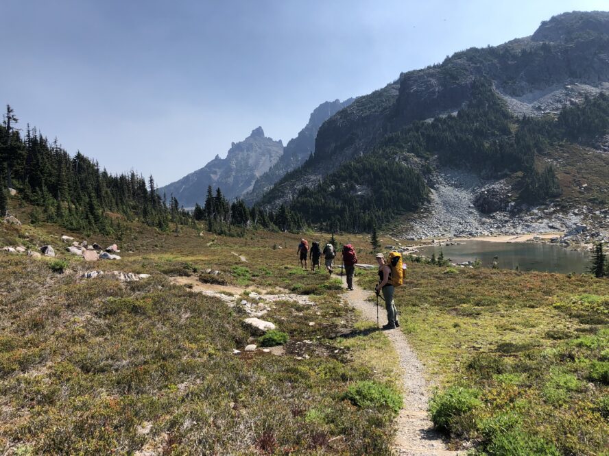 Mt rainier outlet day hikes