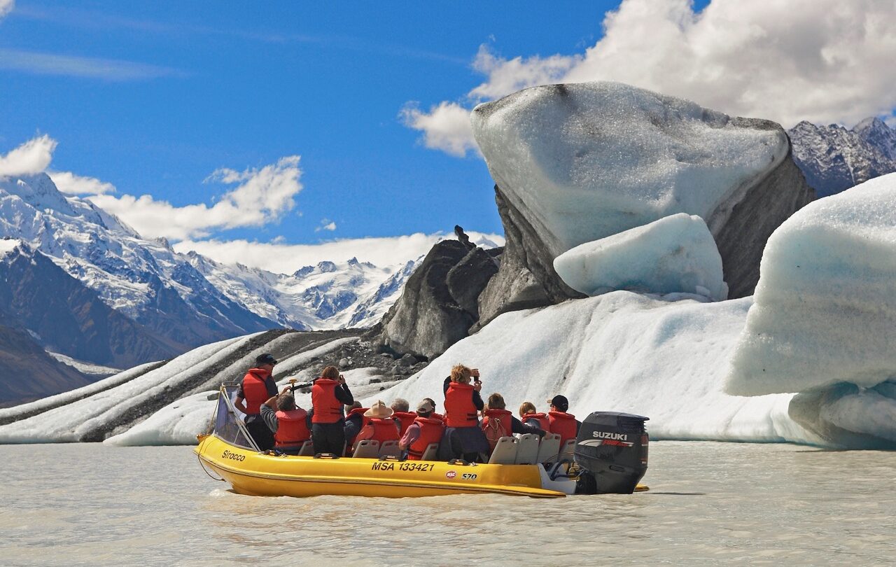Tasman glacier lake