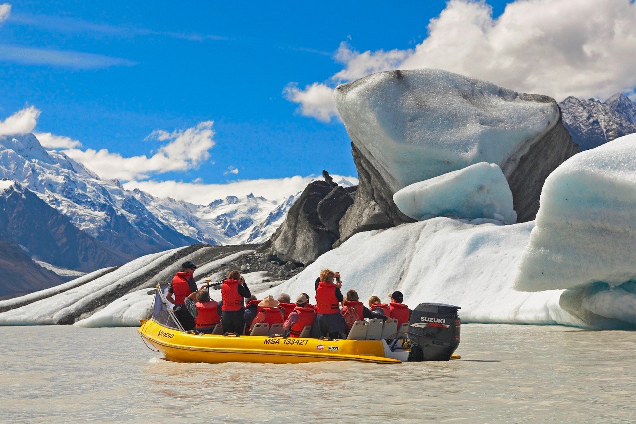 Tasman glacier lake