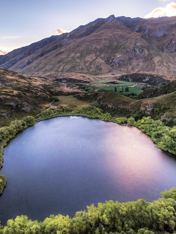 Deluxe Hiking Tour of New Zealand’s South Island