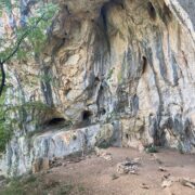 Caves and roofs of Čikola.