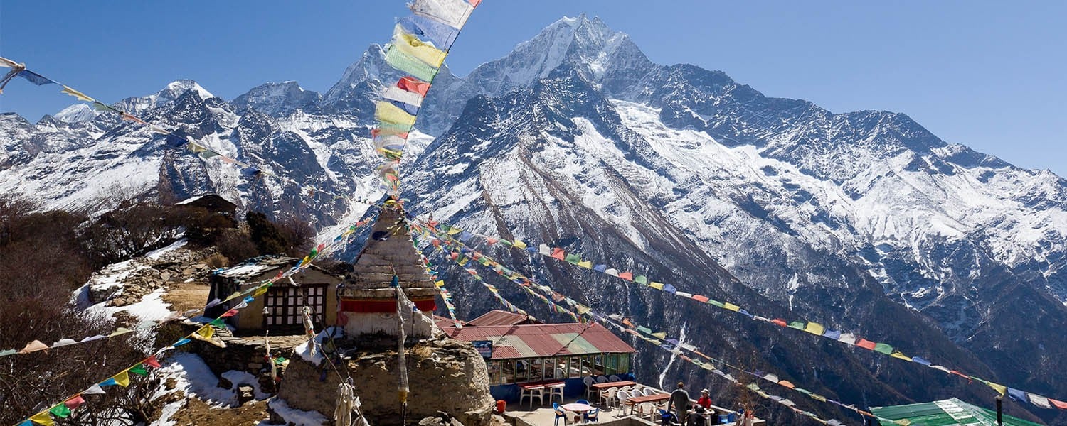 Panorama of Everest and prayer flags