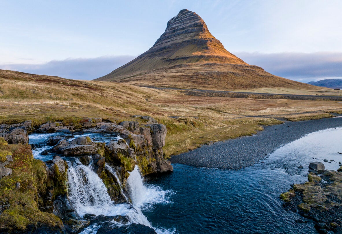 kirkjufell mountain iceland