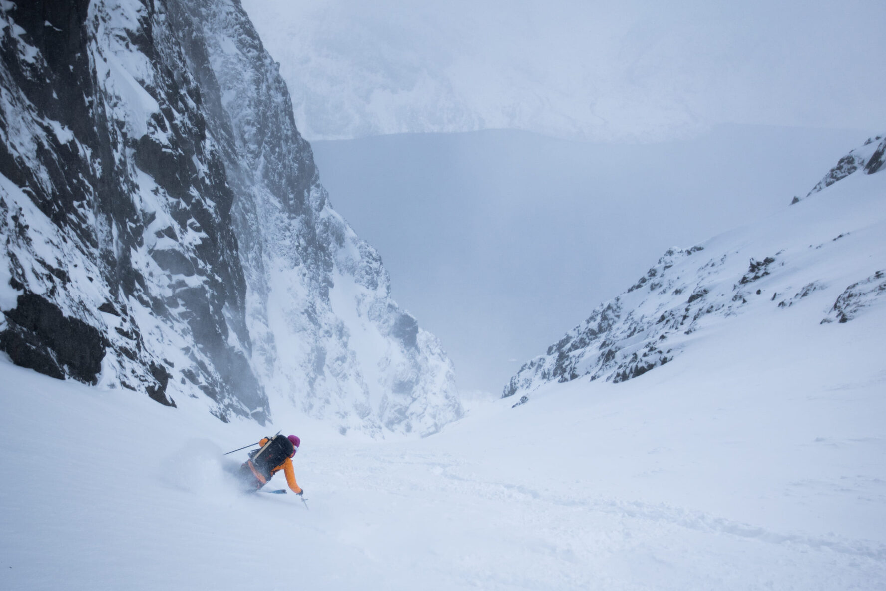 Skiing foggy Svalbard