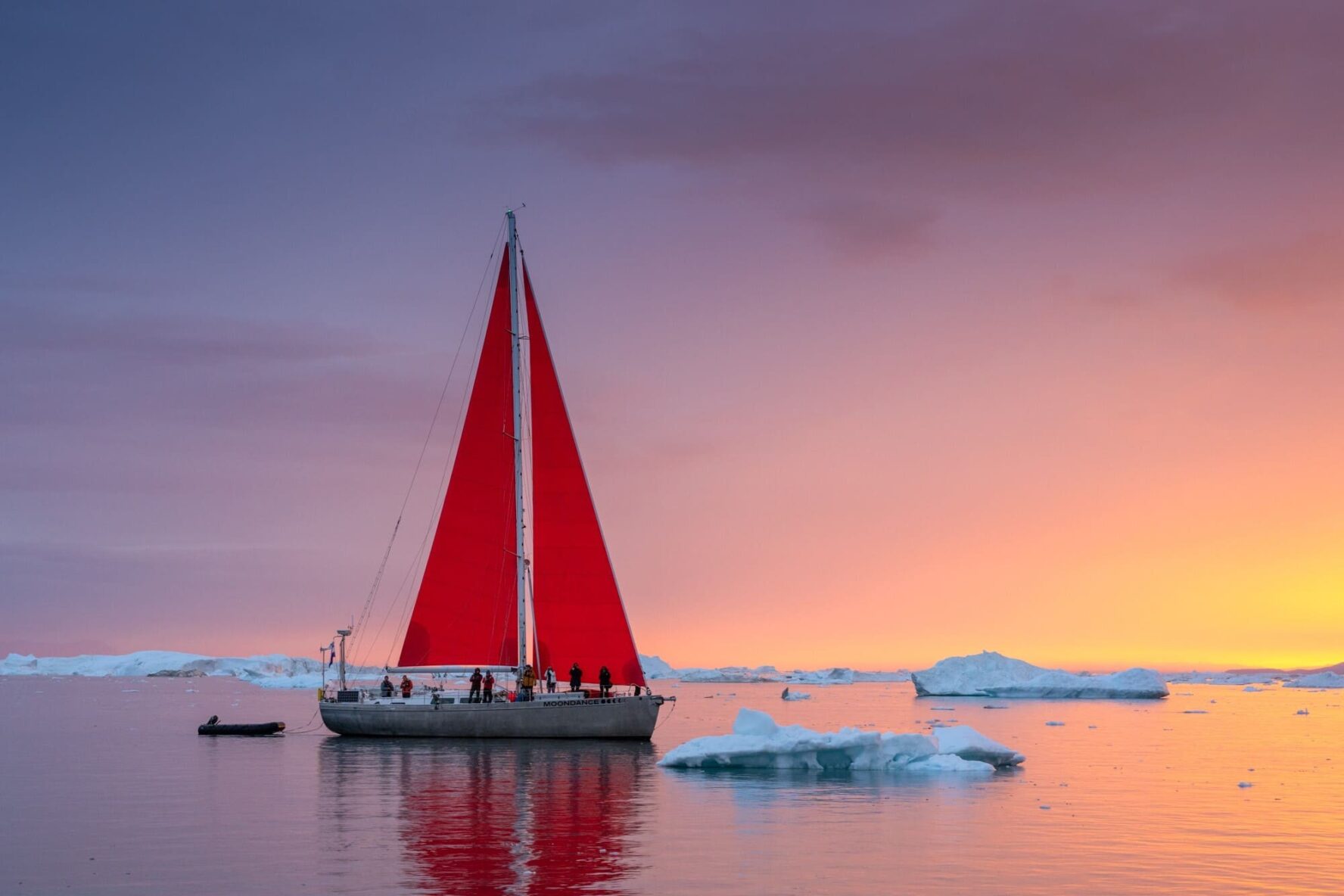 Sunset boat expedition Svalbard