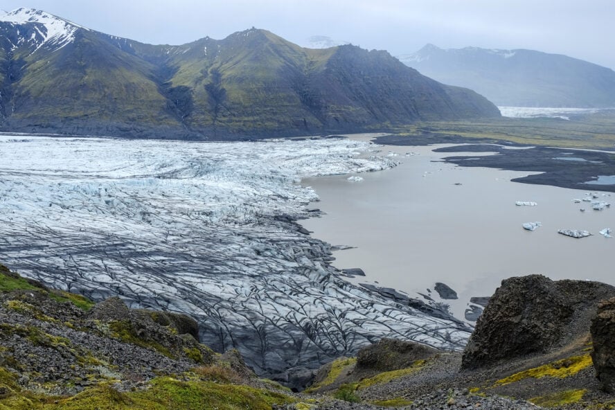 View of the Skaftafellsjökull glacier, a glacial tongue of the Vatnajokull glacier.