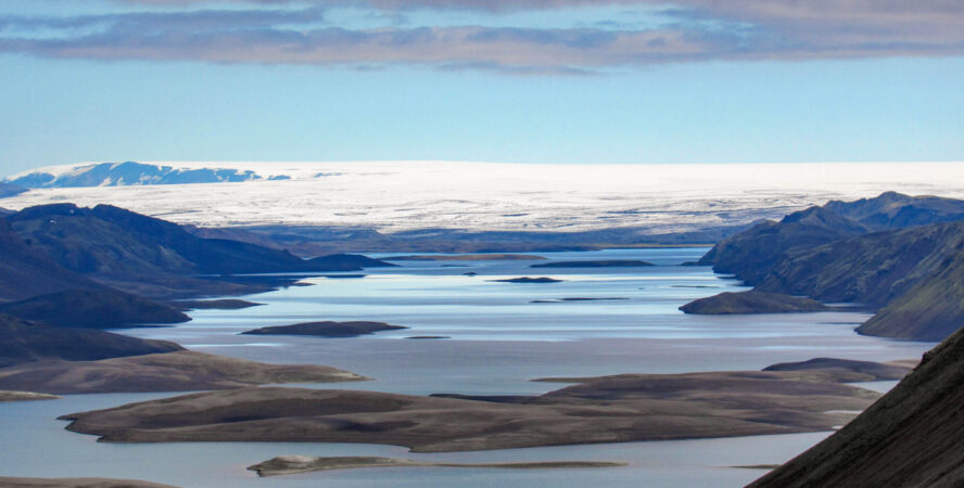 View from the highest point in Langisjor with Vatnajokull glacier and the bird’s eye view of the lake.