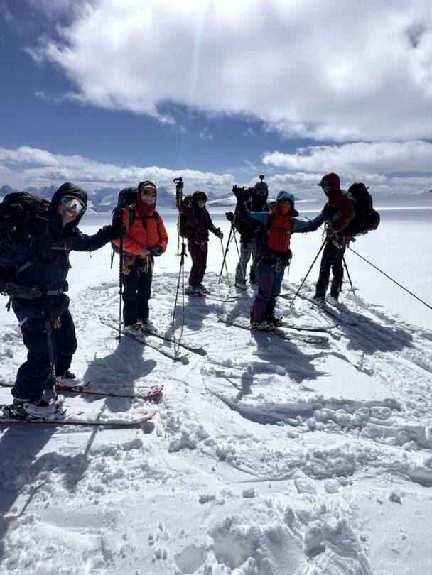 group skiers bow yoho