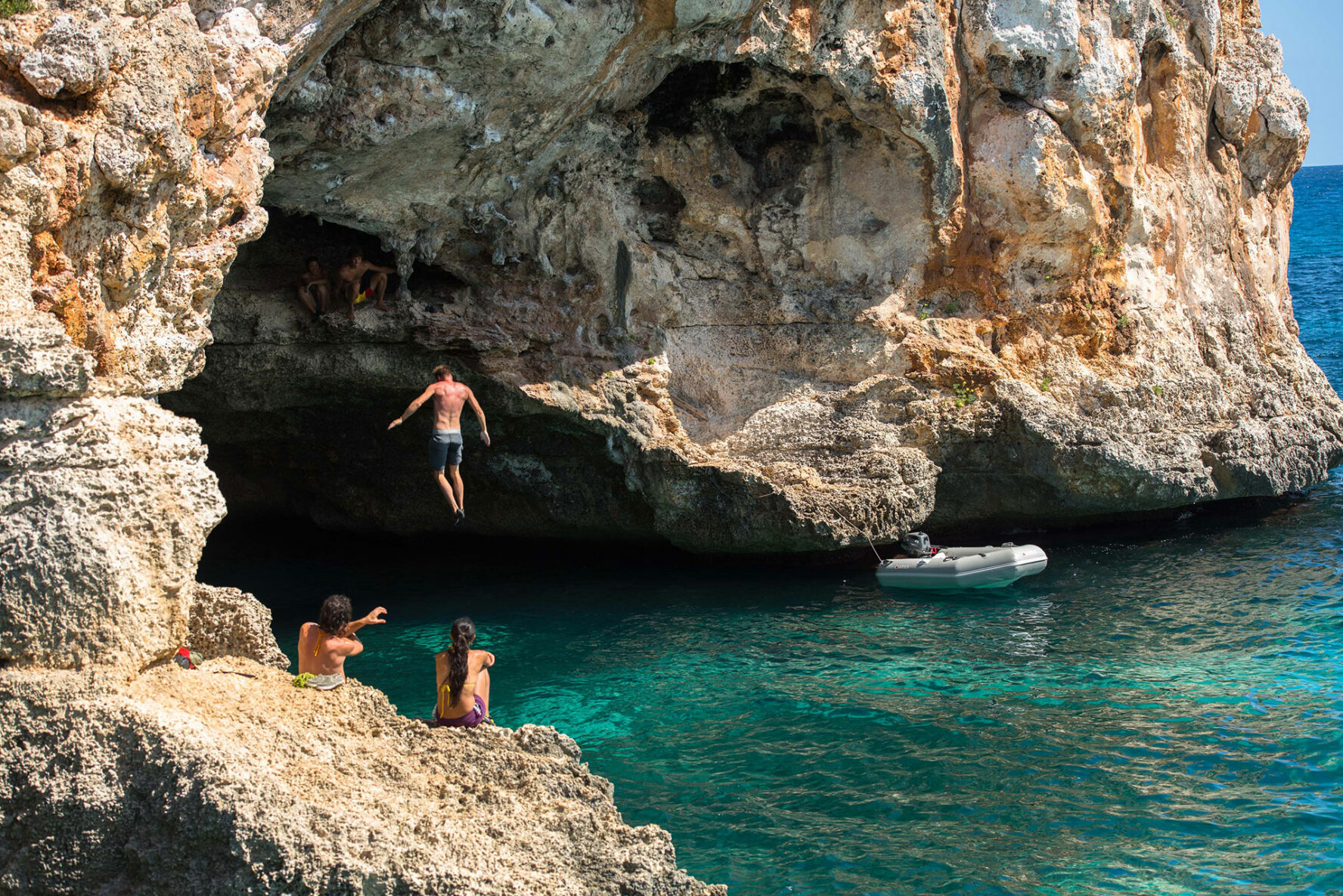 One climber falling down into the sea