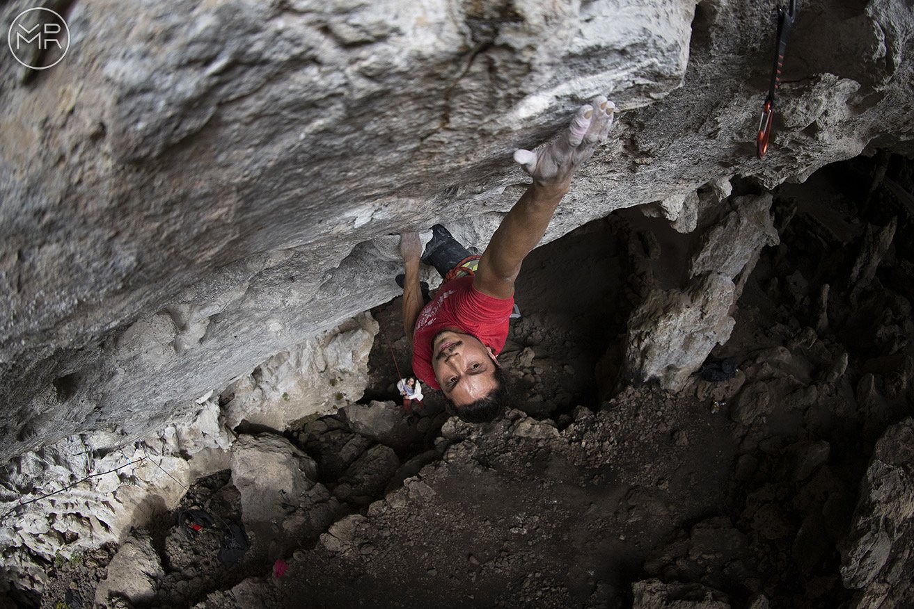 Rock climbing in caves, Guadalcazar.